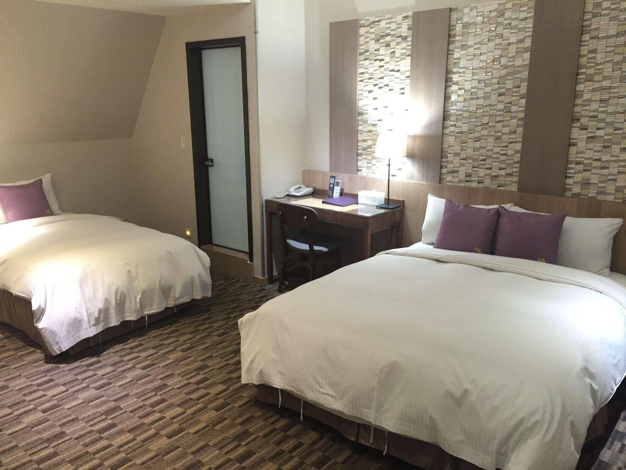 Muzik Hotel - Ximending Xining Branch Tajpej Buitenkant foto